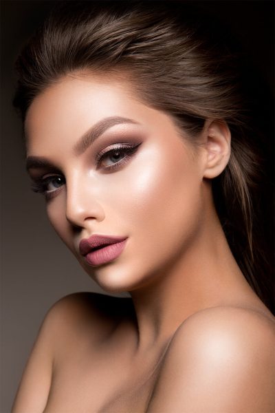 Eyelash-Removal