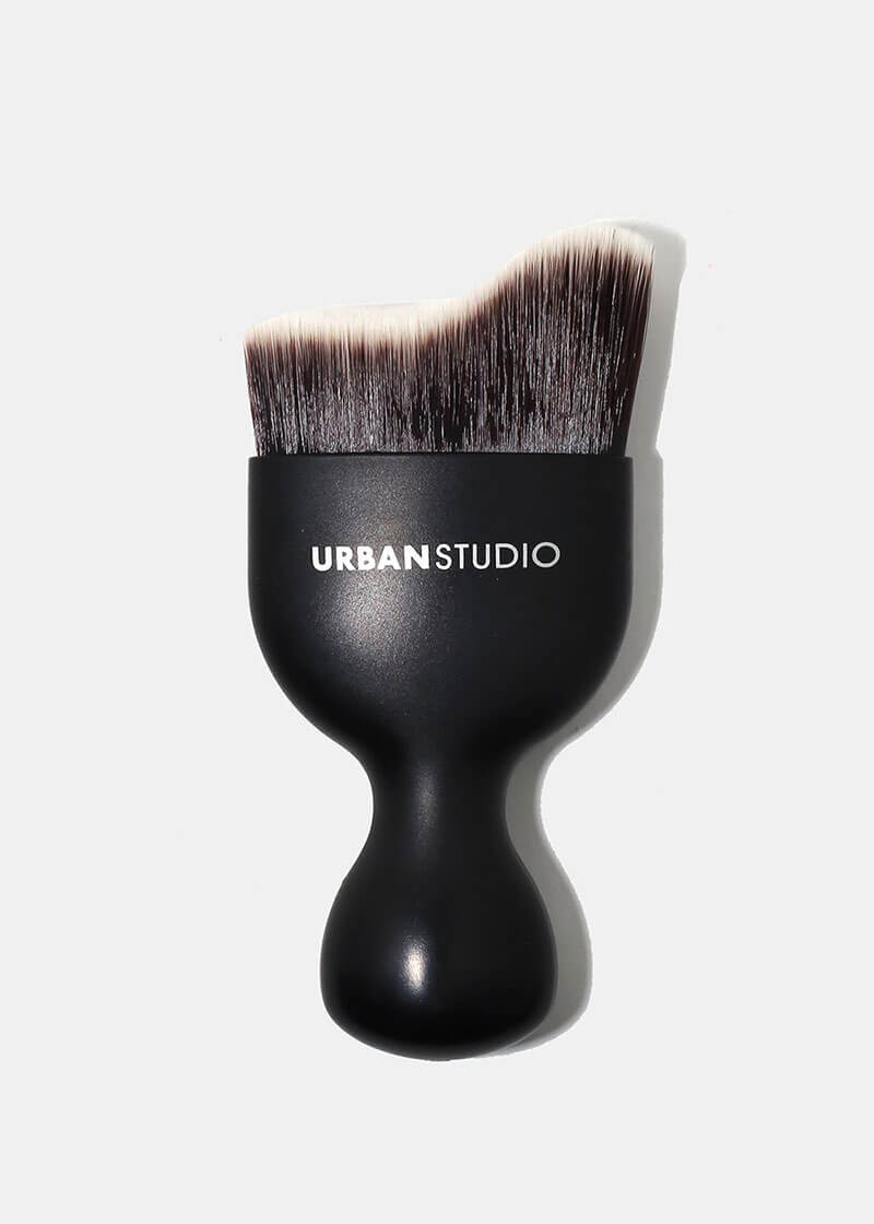 product_img_06 Kabuki Contour Brush- Black